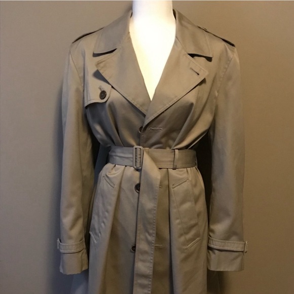 Pierre Cardin trench coat! Plaid interior. - Picture 3 of 14